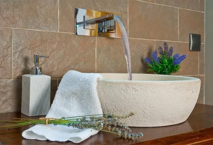 Landhuis Sierra De *